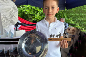 August Seidel gewinnt U10 Wertung des CFC Pfingst-Optipokal