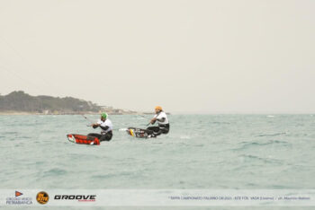 KITE FOILER: TRAINING UND REGATTA IN ITALIEN