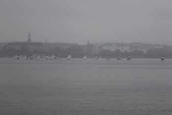 Grau in grau: Opti C und B trotzen dem Regen und der Flaute